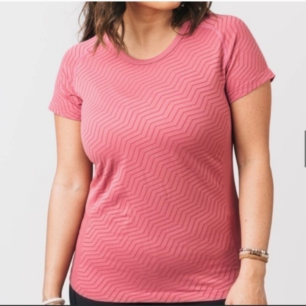 Zyia poppy pink chevron short sleeve shirt sz large  WT113
